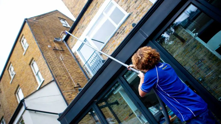 High level gutter cleaning from Aspect