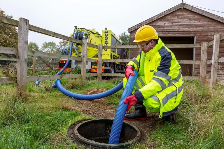 Septic tank emptying using a suction tanker